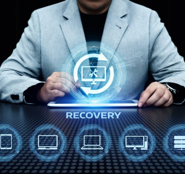 Recupero dati da hard disk e SSD danneggiati da DLinformatica a Novara